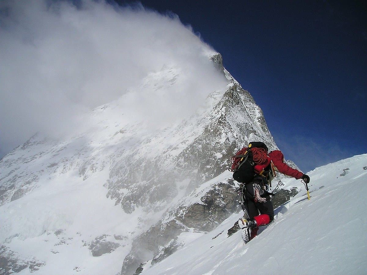 10 Mountain Climbing Strategies and Lessons for Optimum Results!