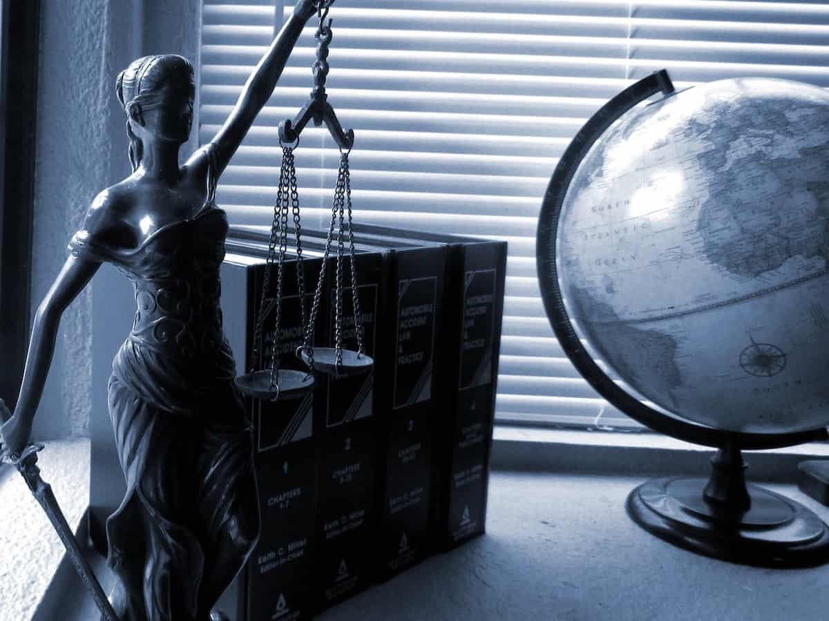 How AI and Machine Learning are Shaping the Legal Industry