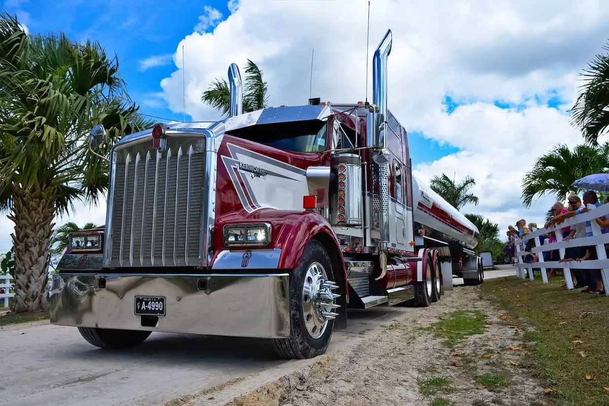 How to Benefit from Trucking Companies!