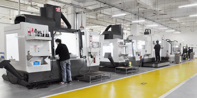 The Complete Guide to CNC Machine Shops!