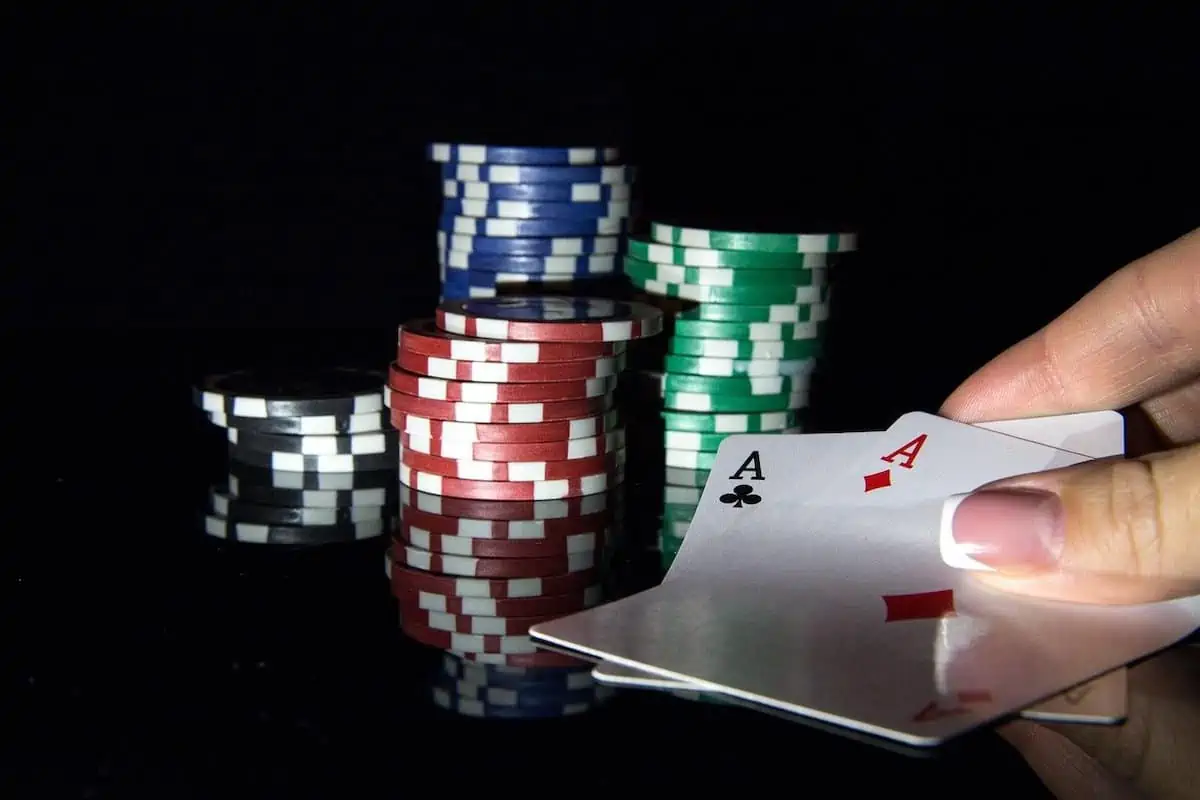 History of Poker and How Online trend has made more Popular