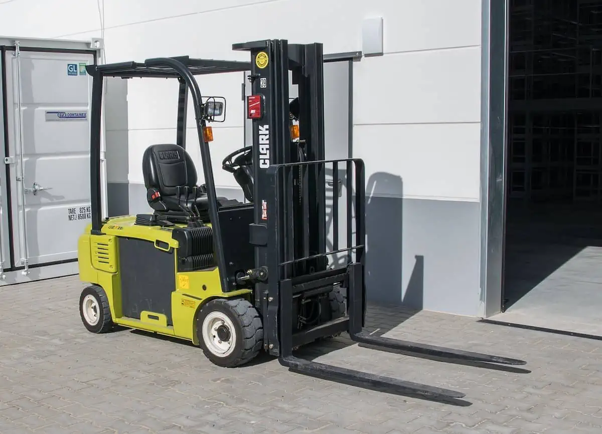 Benefits of Renting a Forklift!