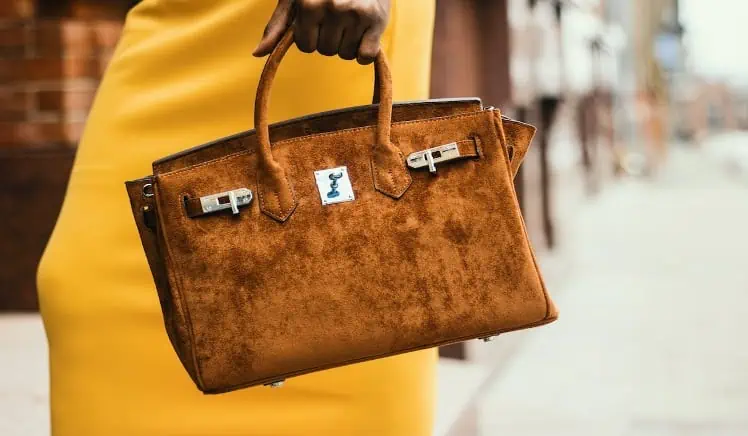 A Look at the Materials of Fashionable Shoulder Bags for Women!
