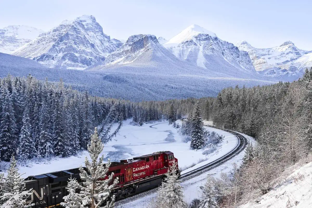 Exploring the Many Benefits of Canadian Trains!