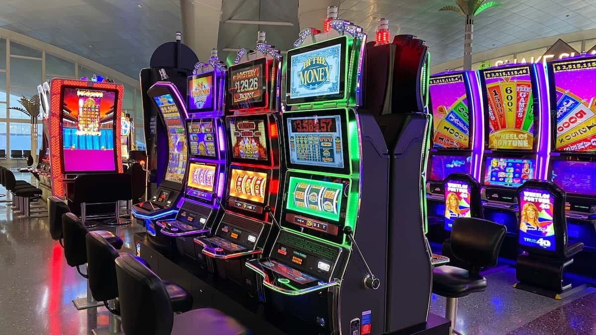 How to Play Online Slots – A Beginner’s Guide to Slots!
