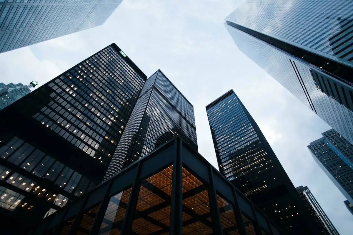 In-Depth Strategies for Achieving Success in Commercial Real Estate Financing!